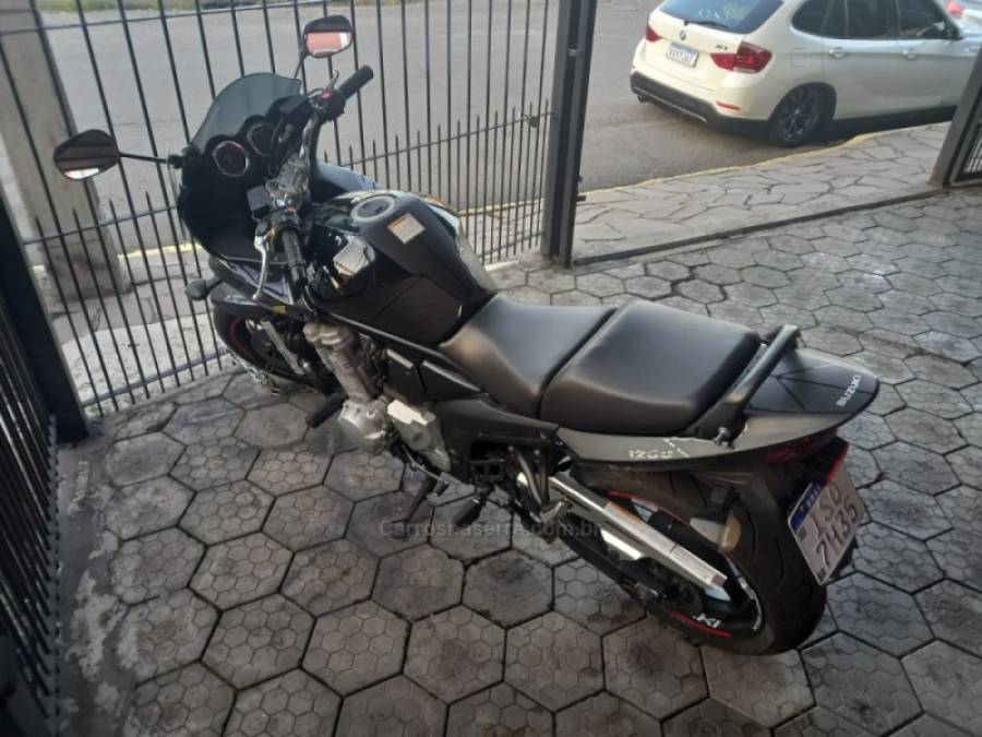 SUZUKI - BANDIT - 2011/2011 - Preta - R$ 33.000,00