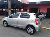 TOYOTA - ETIOS - 2017/2018 - Prata - R$ 50.900,00