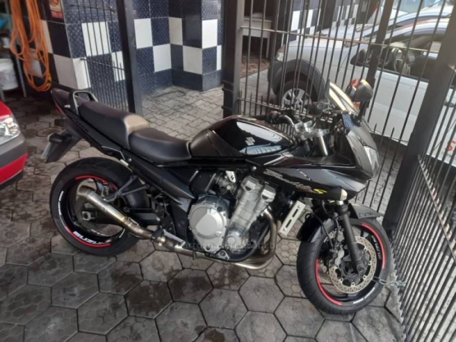 SUZUKI - BANDIT - 2011/2011 - Preta - R$ 33.000,00