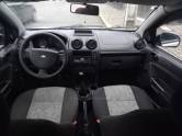 FORD - FIESTA - 2007/2008 - Prata - R$ 23.000,00