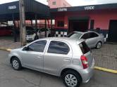 TOYOTA - ETIOS - 2017/2018 - Prata - R$ 50.900,00