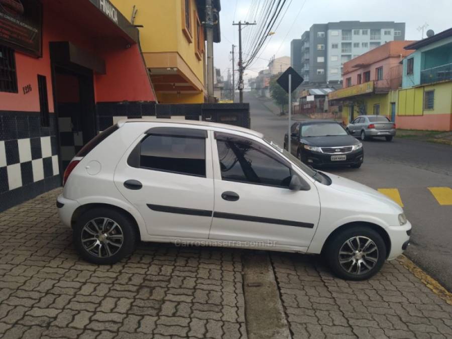 CHEVROLET - CELTA - 2005/2006 - Branca - Sob Consulta